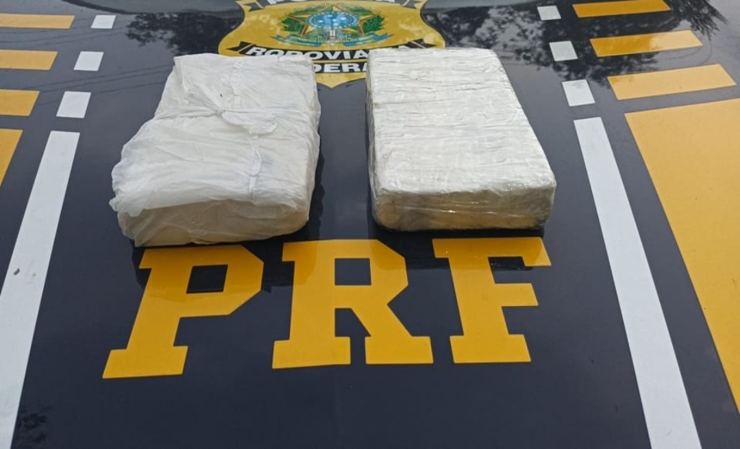 Ação integrada das Polícias prende traficante com dois quilos de cocaína na BR-364